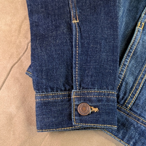 American Eagle Women’s Dark Wash Denim Jacket - Picture 7 of 12